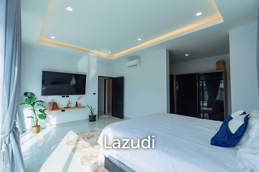 STUNNING MODERN 6 BED POOL VILLA