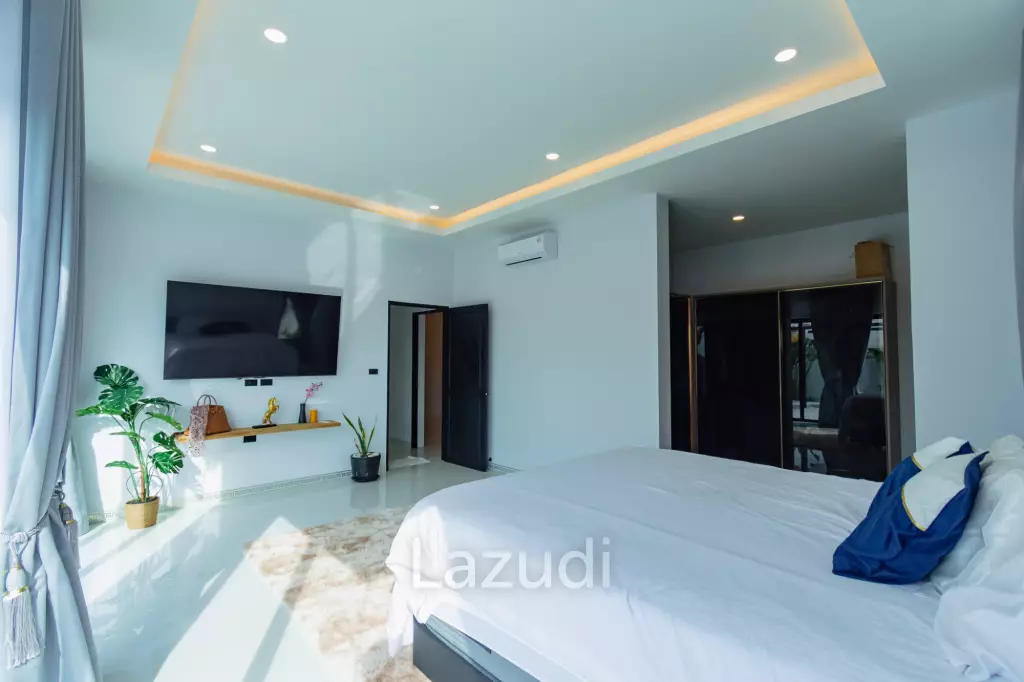 DESTINY : STUNNING MODERN 6 BED POOL VILLA