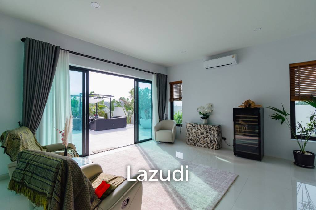 STUNNING MODERN 6 BED POOL VILLA