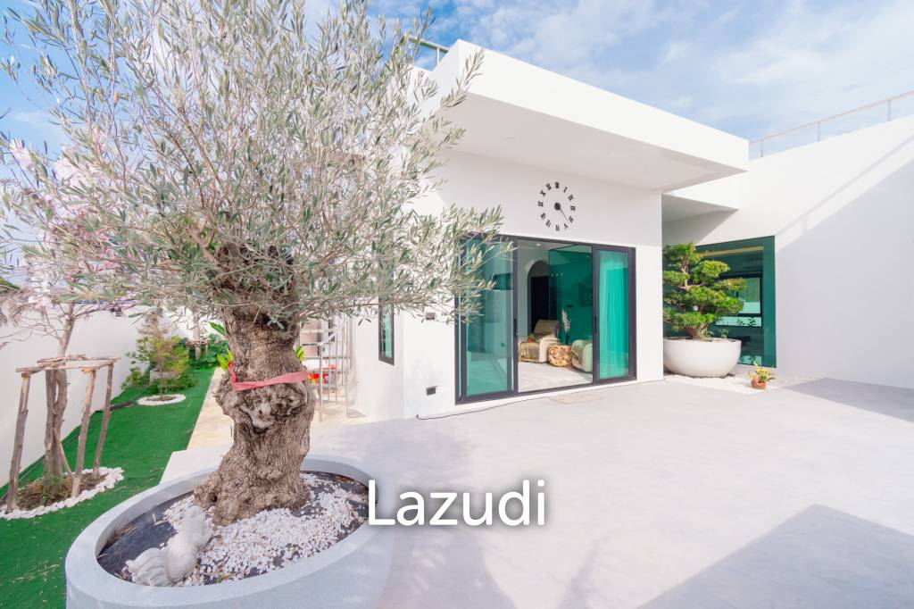 STUNNING MODERN 6 BED POOL VILLA