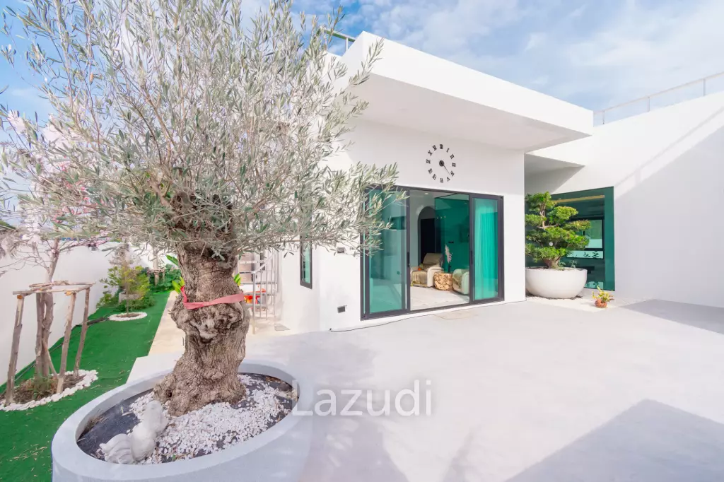 DESTINY : STUNNING MODERN 6 BED POOL VILLA