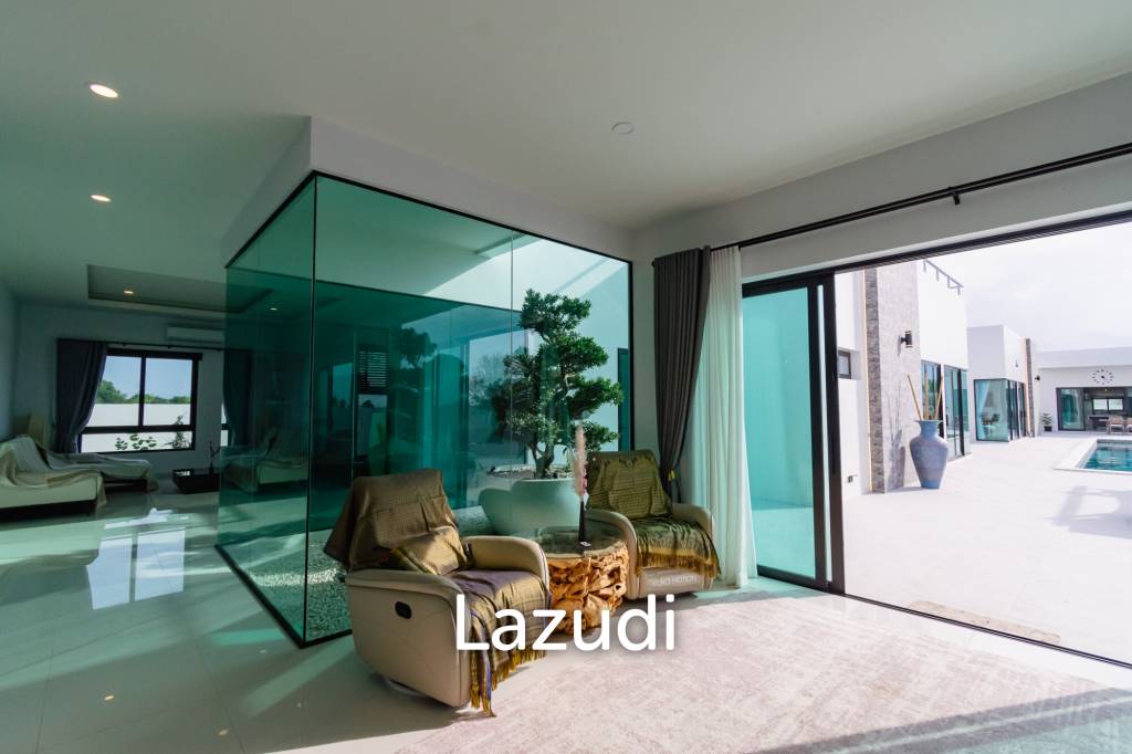 STUNNING MODERN 6 BED POOL VILLA