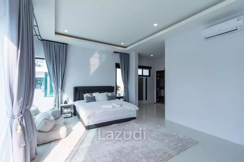 DESTINY : STUNNING MODERN 6 BED POOL VILLA