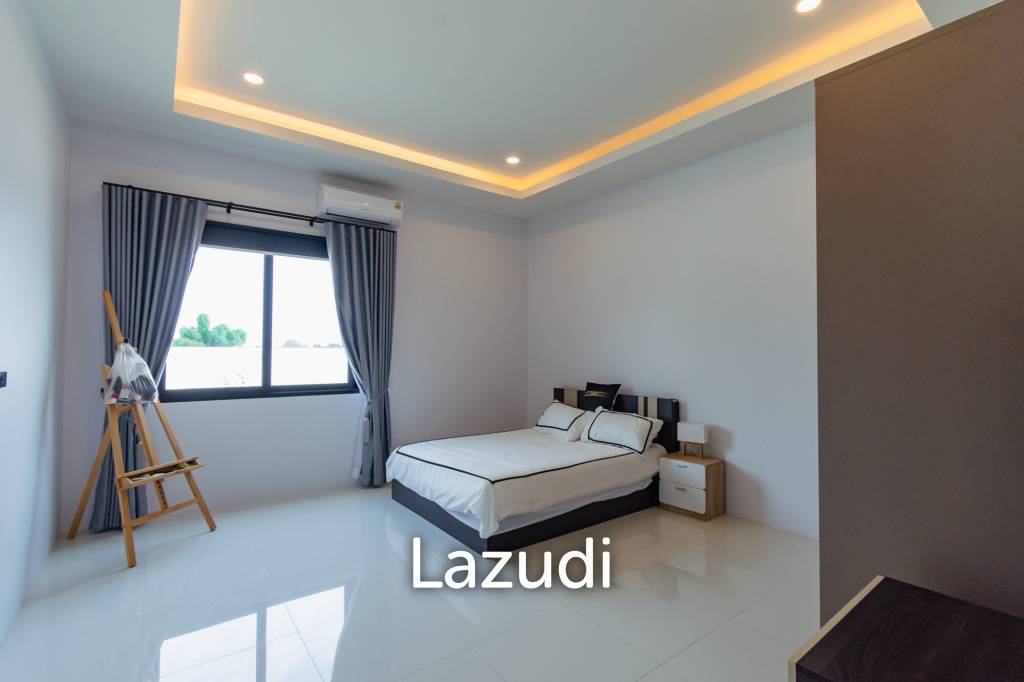 STUNNING MODERN 6 BED POOL VILLA