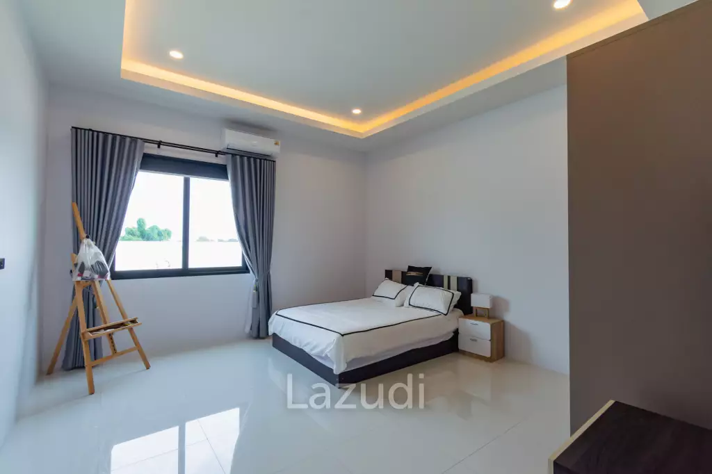 DESTINY : STUNNING MODERN 6 BED POOL VILLA