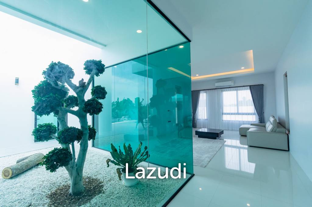 STUNNING MODERN 6 BED POOL VILLA