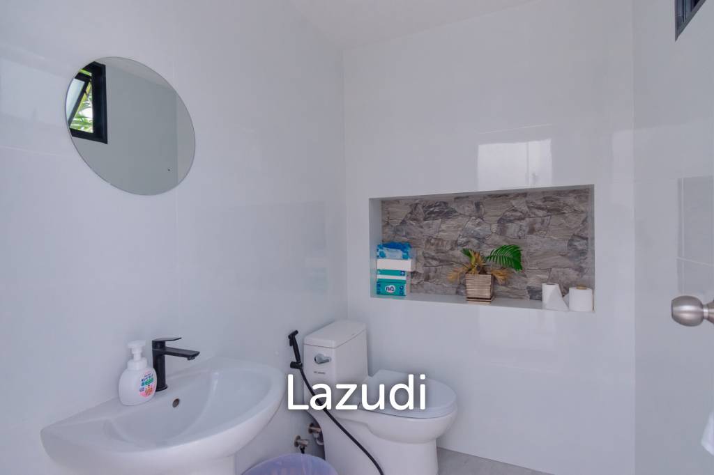 STUNNING MODERN 6 BED POOL VILLA