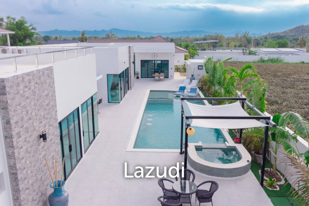 STUNNING MODERN 6 BED POOL VILLA