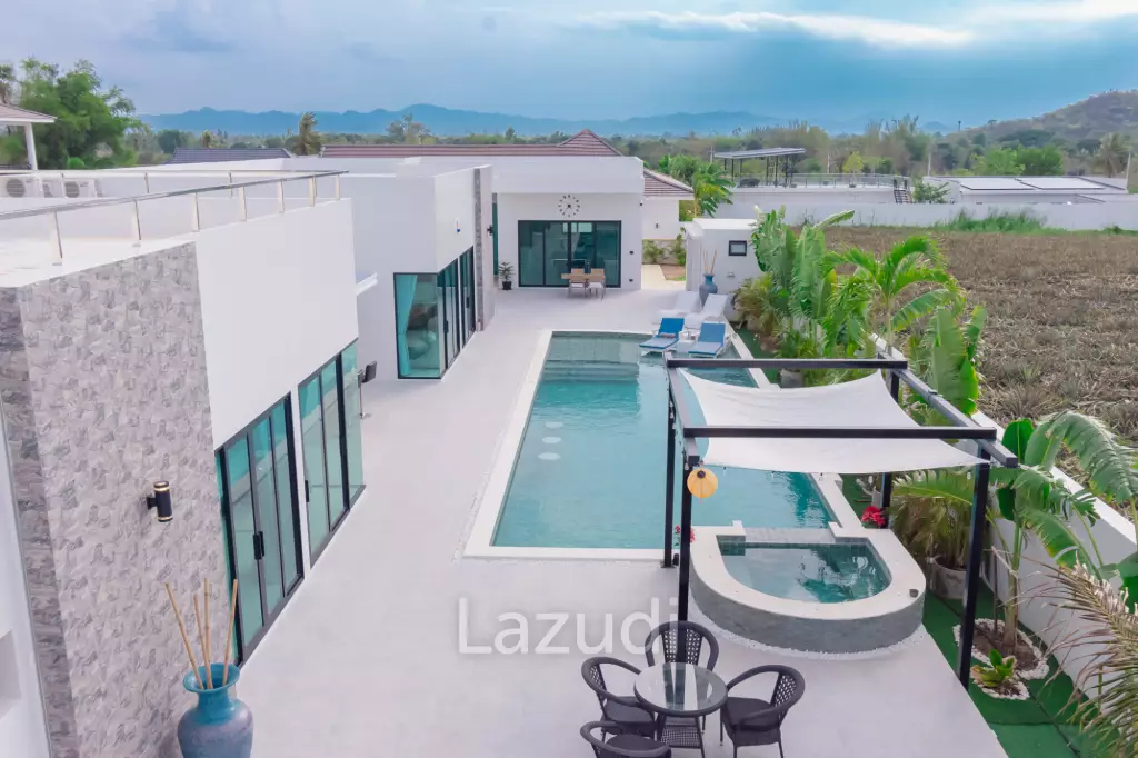 DESTINY : STUNNING MODERN 6 BED POOL VILLA