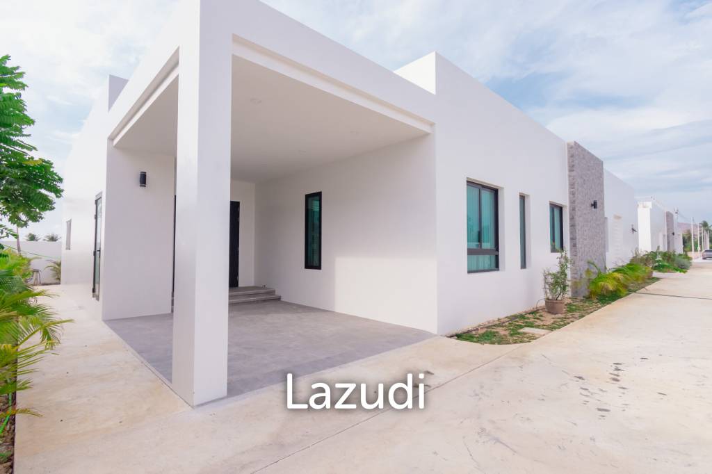 STUNNING MODERN 6 BED POOL VILLA