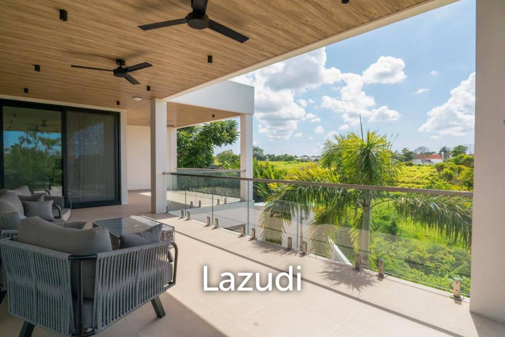 Five Bedroom High-Tech Smart Villa in Pererenan (Tumbak Bayuh) - Freehold