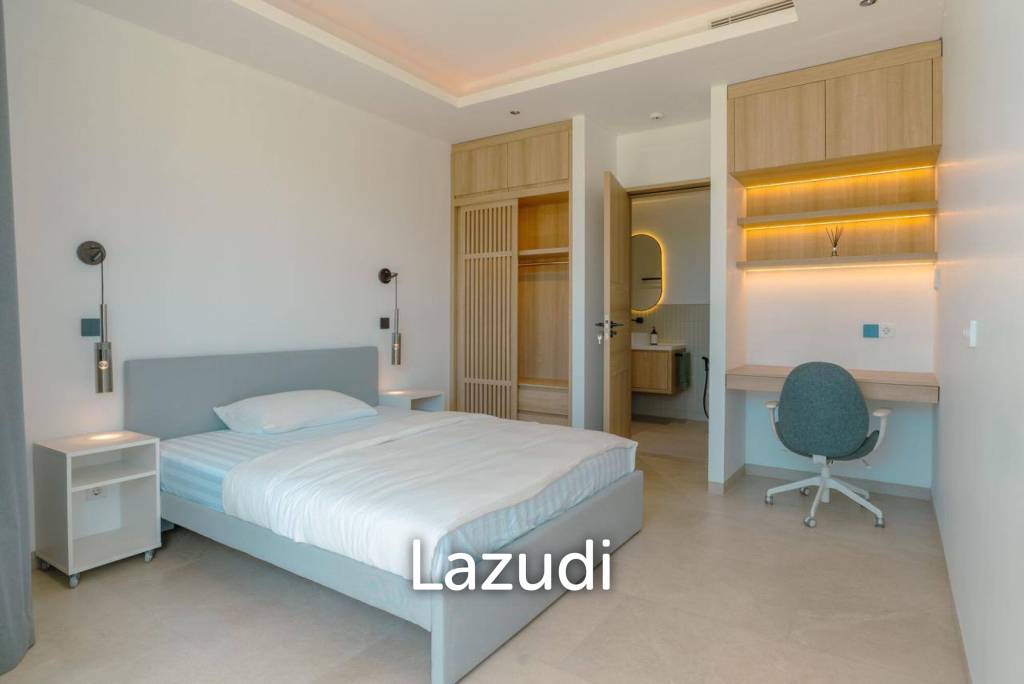Five Bedroom High-Tech Smart Villa in Pererenan (Tumbak Bayuh) - Freehold