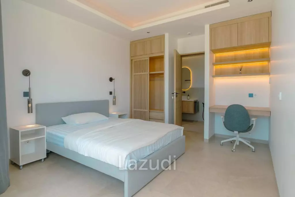Five Bedroom High-Tech Smart Villa in Pererenan (Tumbak Bayuh) - Freehold