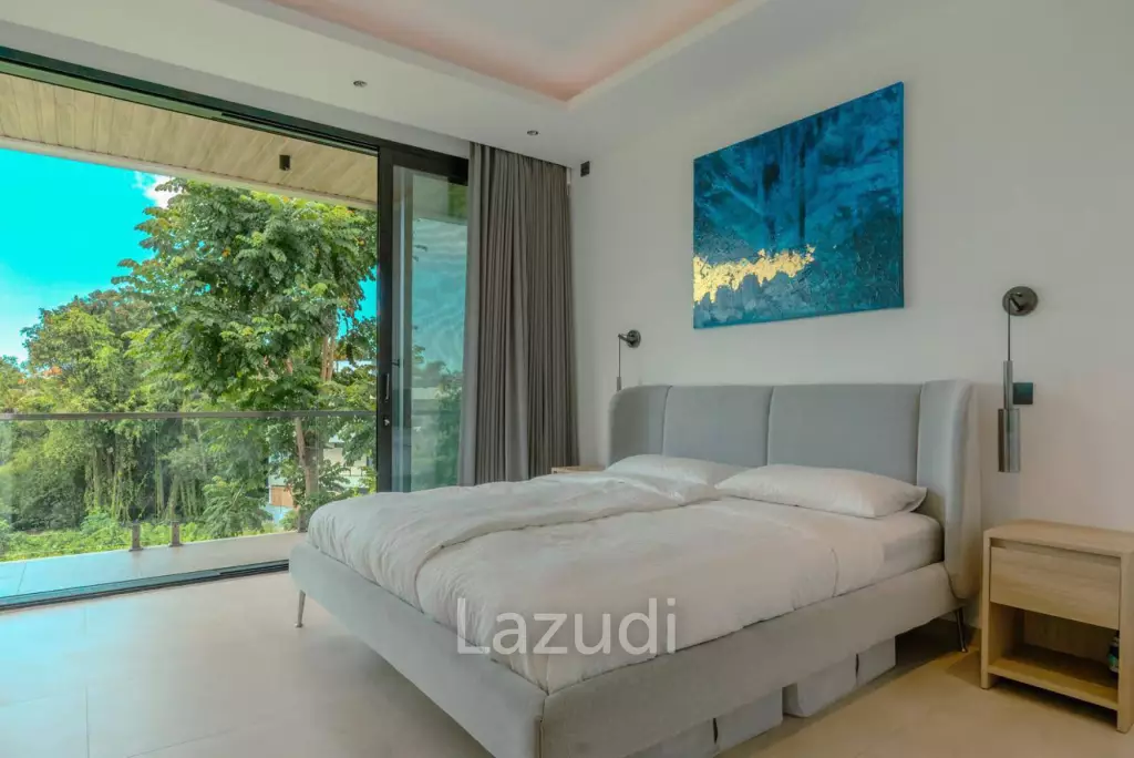 Five Bedroom High-Tech Smart Villa in Pererenan (Tumbak Bayuh) - Freehold