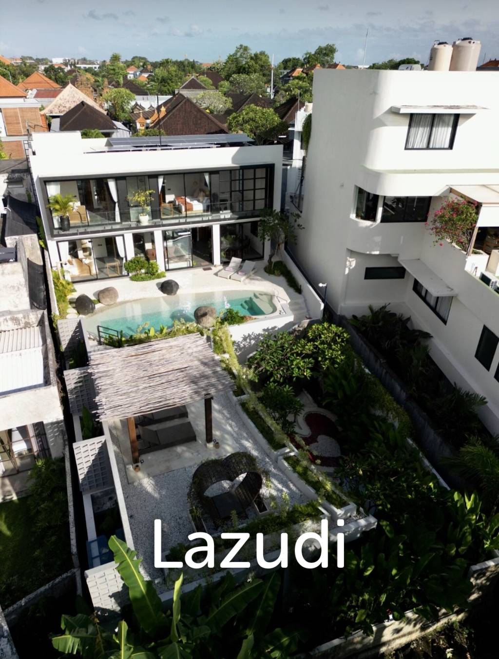 Luxury Six Bedroom Leasehold Villa in the Heart of Pererenan