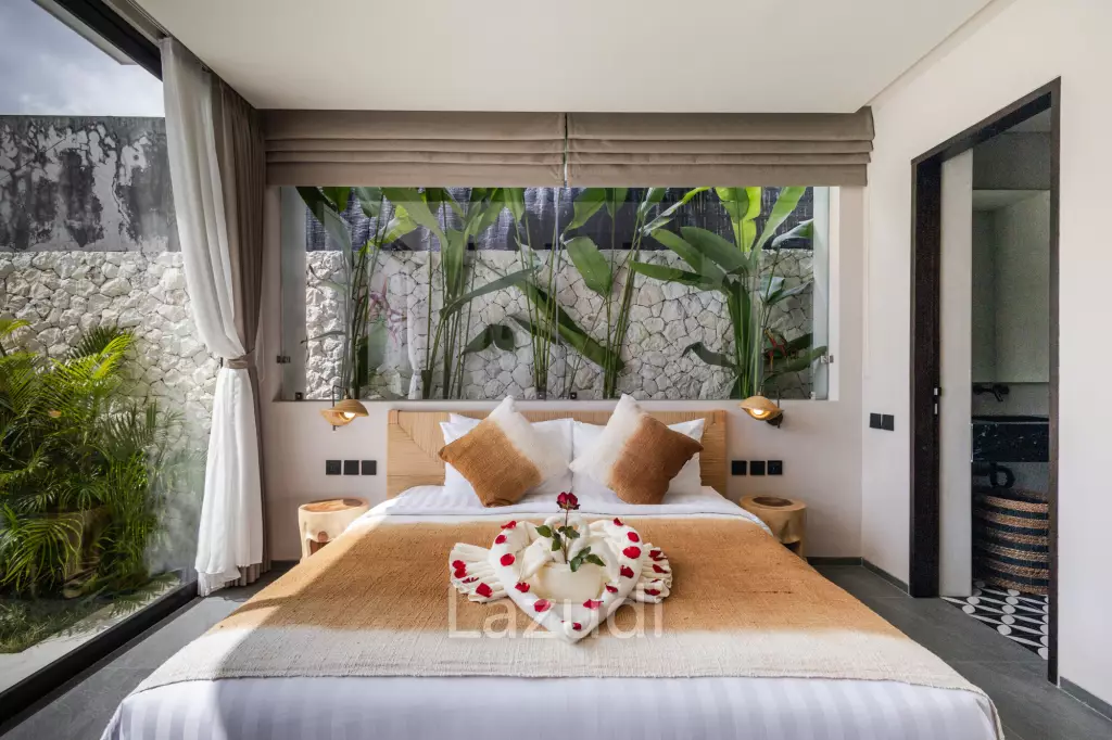 Luxury Six Bedroom Leasehold Villa in the Heart of Pererenan
