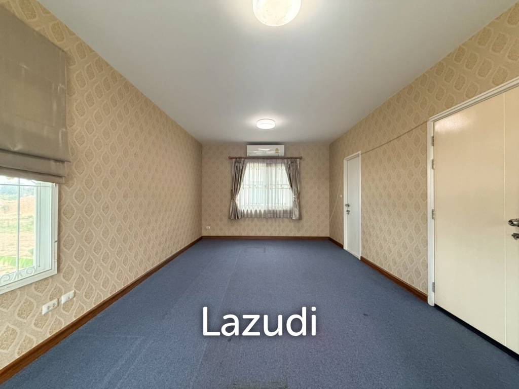 Exceptional Double-Plot Residence for Sale Pruksa Nara