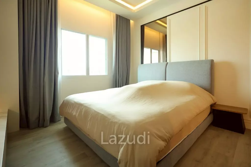 2 Storey 4 Bedrooms House with Swimming pool House for sale