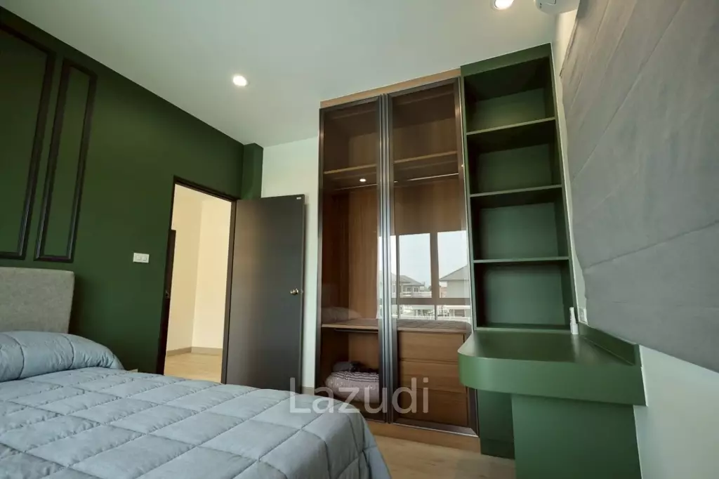 2 Storey 4 Bedrooms House with Swimming pool House for sale