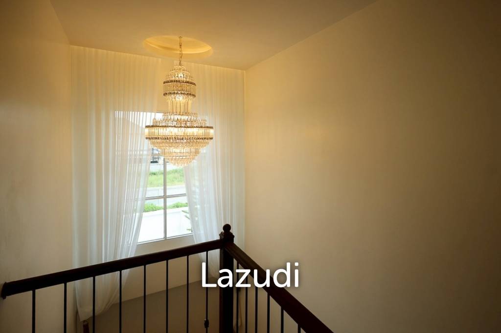2 Storey 4 Bedrooms House with Swimming pool House for sale