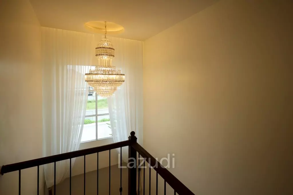 2 Storey 4 Bedrooms House with Swimming pool House for sale