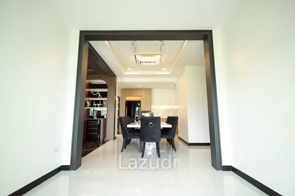 2 Storey 4 Bedrooms House with Swimming pool House for sale