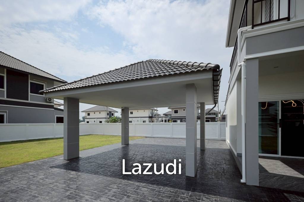 2 Storey 4 Bedrooms House with Swimming pool House for sale