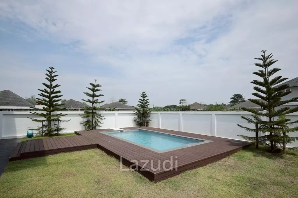 2 Storey 4 Bedrooms House with Swimming pool House for sale