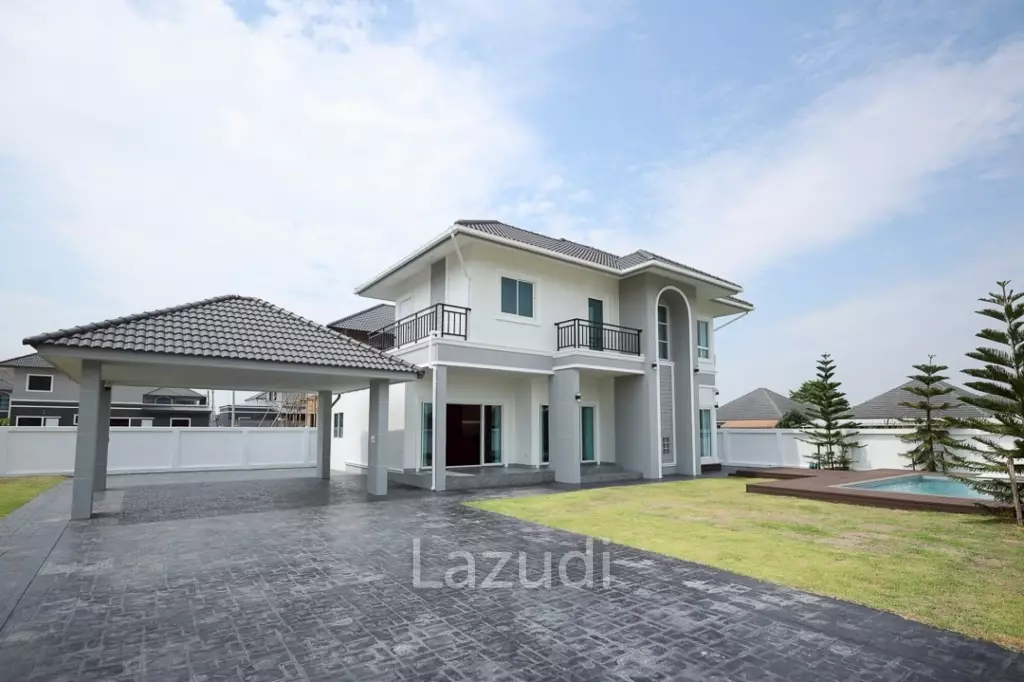 2 Storey 4 Bedrooms House with Swimming pool House for sale