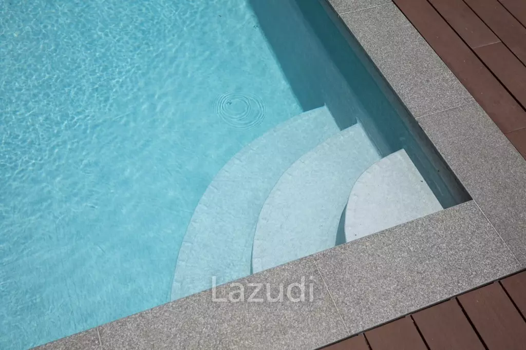 2 Storey 4 Bedrooms House with Swimming pool House for sale