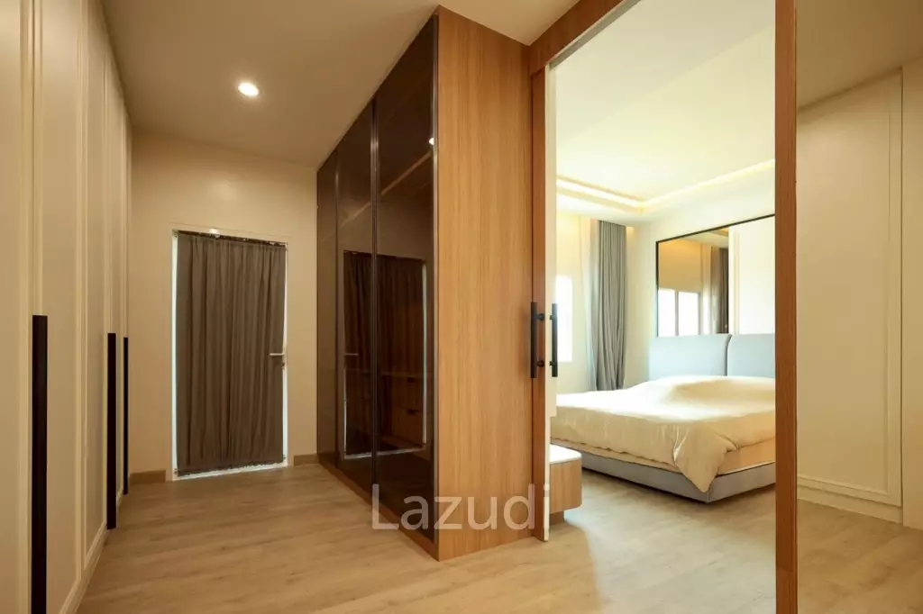 2 Storey 4 Bedrooms House with Swimming pool House for sale