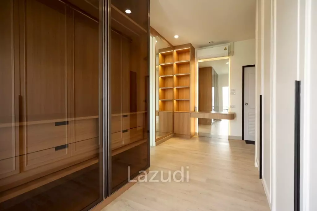 2 Storey 4 Bedrooms House with Swimming pool House for sale