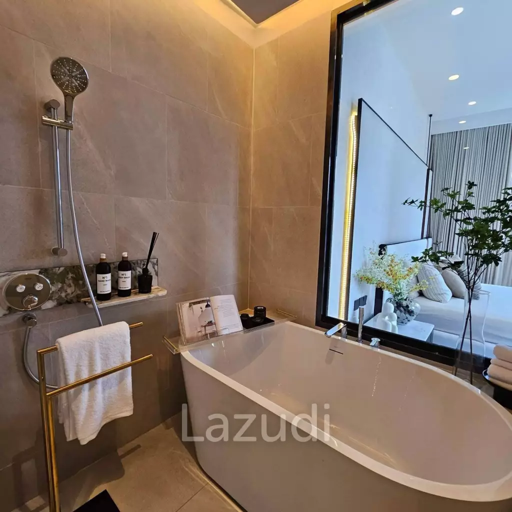 2 bedroom 2 bathroom Sky villa Condo 128.72 sqm at ROMM Convent for sale