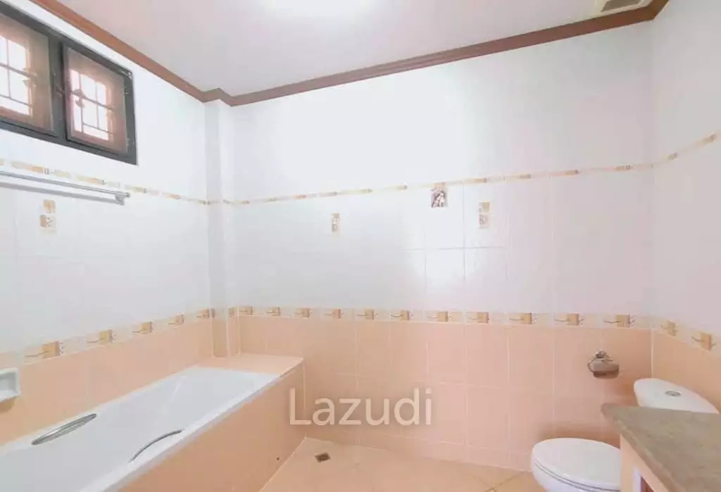 Prime 2-Story House for Rent Sirisa 9, Central Pattaya