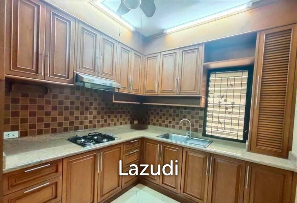 Prime 2-Story House for Rent Sirisa 9, Central Pattaya