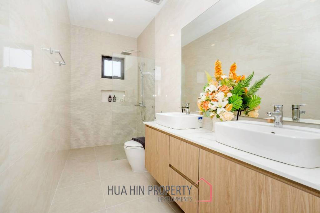 343 sqm modern pool villa in Thap Tai Hua Hin | Botanica Hua Hin