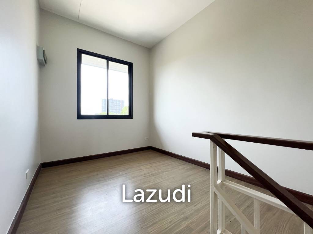 Townhouse with garden in Hua Hin Country hill 1