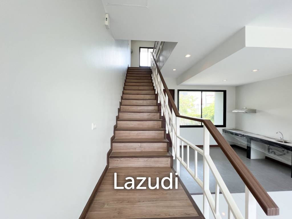 Townhouse with garden in Hua Hin Country hill 1