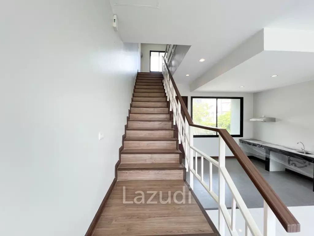 Townhouse with garden in Hua Hin Country hill 1