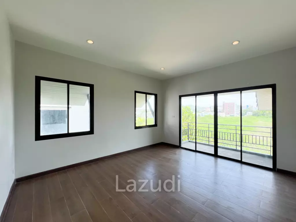 Townhouse with garden in Hua Hin Country hill 1