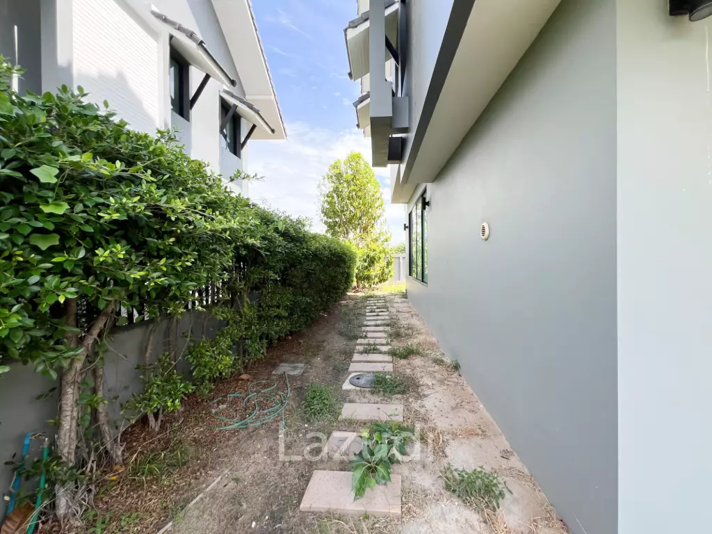 Townhouse with garden in Hua Hin Country hill 1