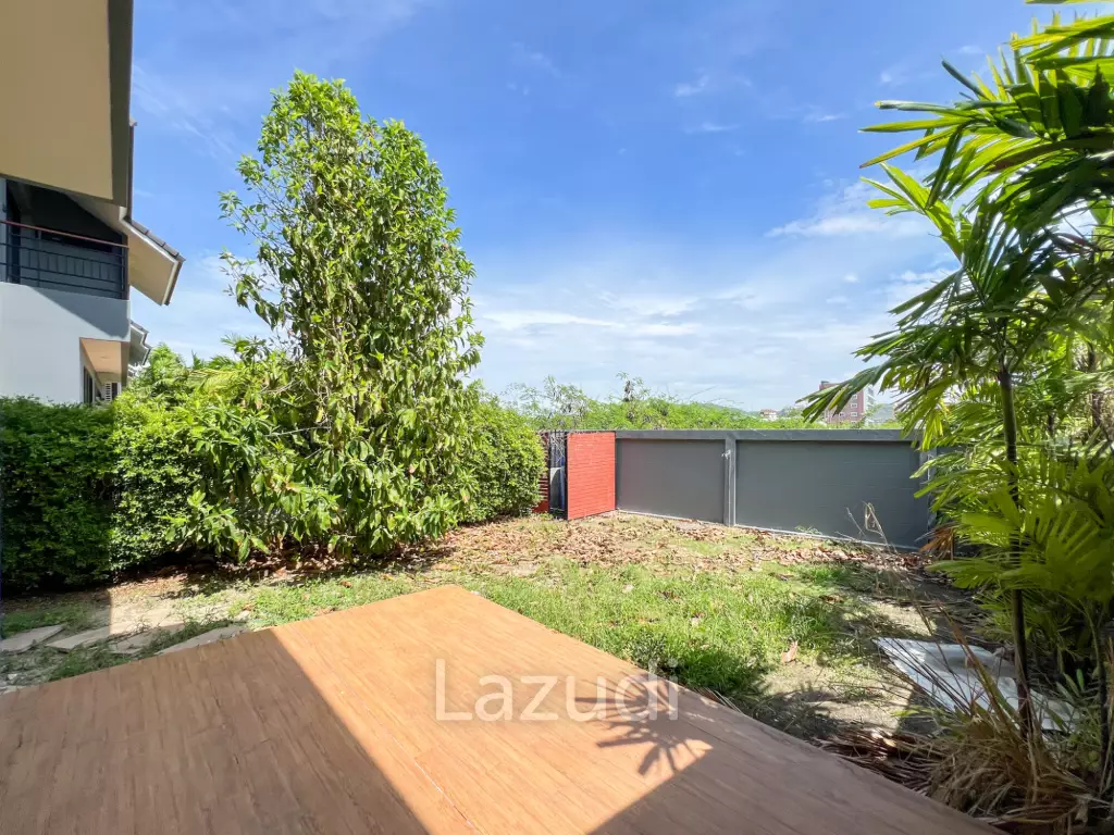 Townhouse with garden in Hua Hin Country hill 1