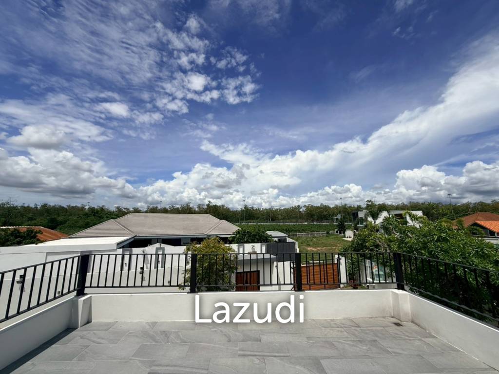 Modern Luxury 2-Story Estate near Mabprachan Lake, Pattaya