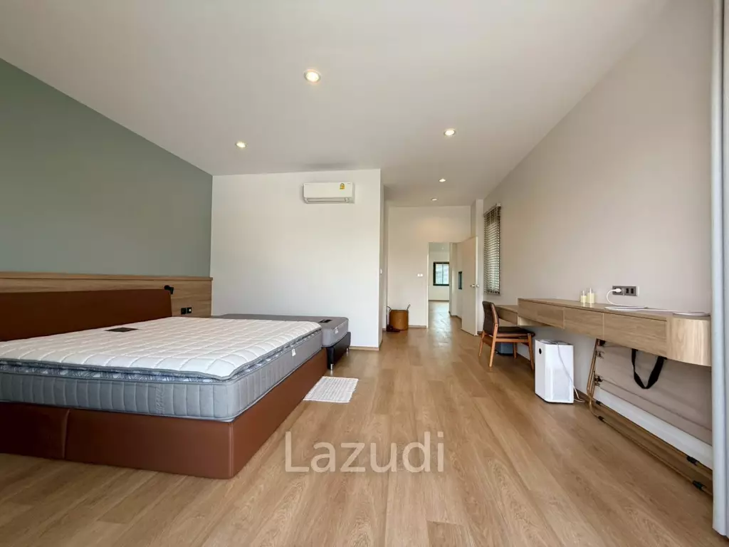 Modern Luxury 2-Story Estate near Mabprachan Lake, Pattaya