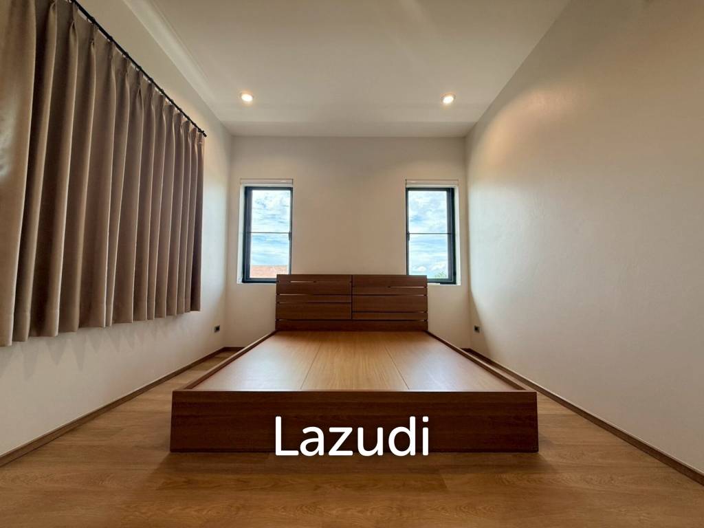 Modern Luxury 2-Story Estate near Mabprachan Lake, Pattaya