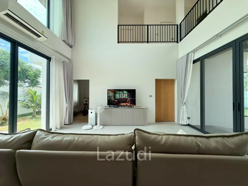 Modern Luxury 2-Story Estate near Mabprachan Lake, Pattaya
