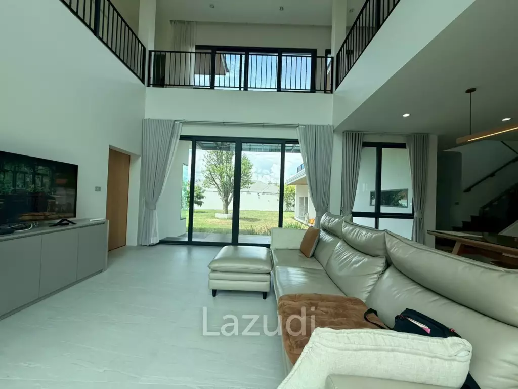 Modern Luxury 2-Story Estate near Mabprachan Lake, Pattaya