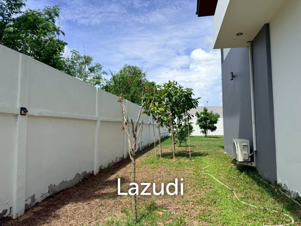 Modern Luxury 2-Story Estate near Mabprachan Lake, Pattaya