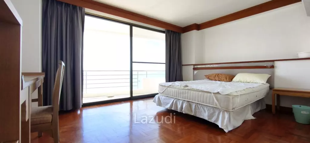 Grand Ocean Front Living at Royal Cliff Garden, Pratumnak