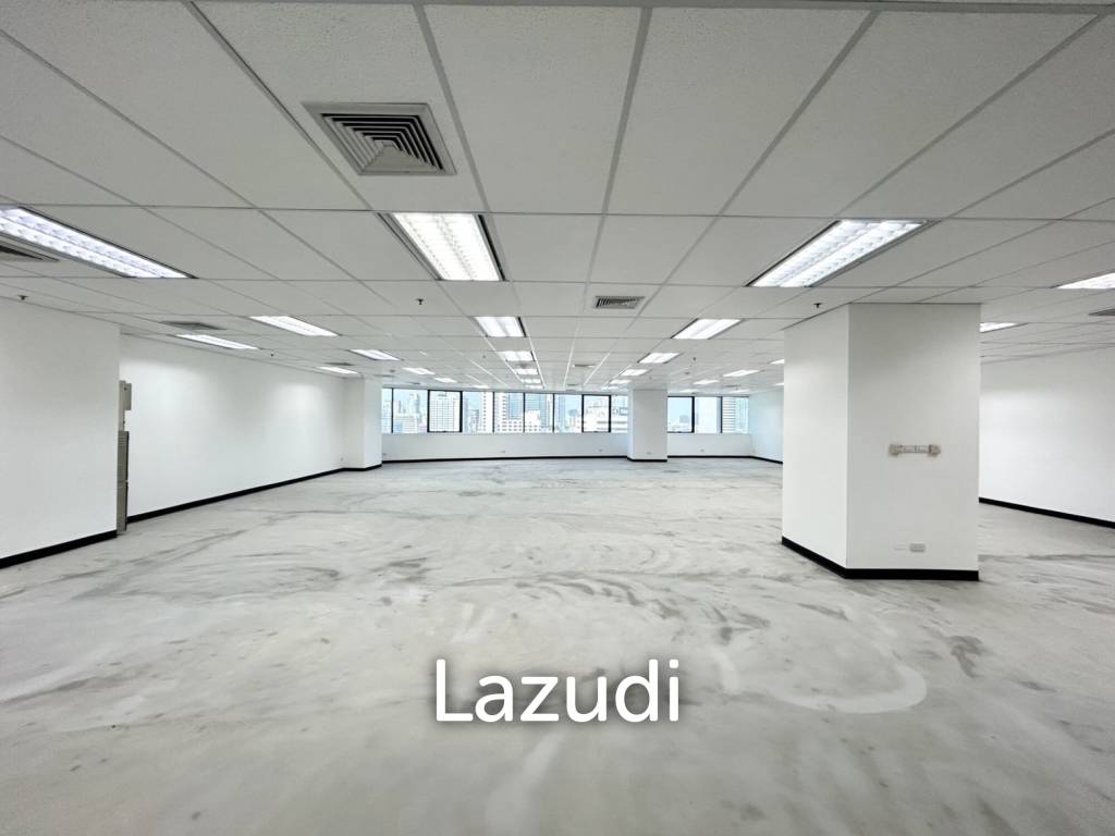 233 sqm open plan office Ital Thai Tower Bang Kapi Huai Khwang